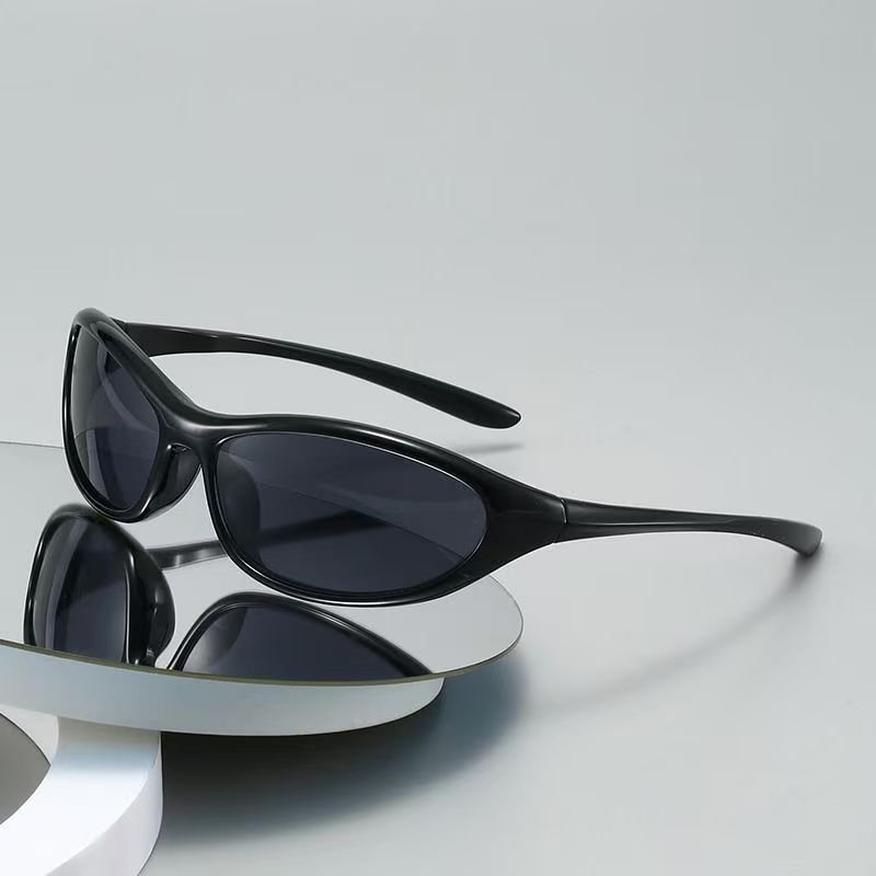 Designer Sunglasses - نظارات شمسية رياضية بتصميم Y2K للرجال