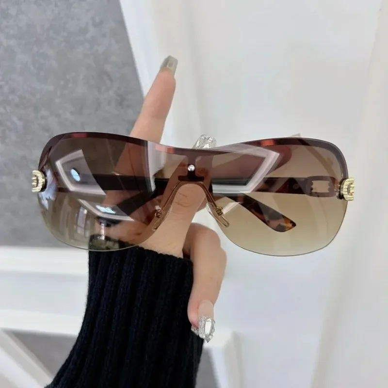 نظارات شمسية مربعة كاجوال للنس - مراجعة Designer Sunglasses وسعره