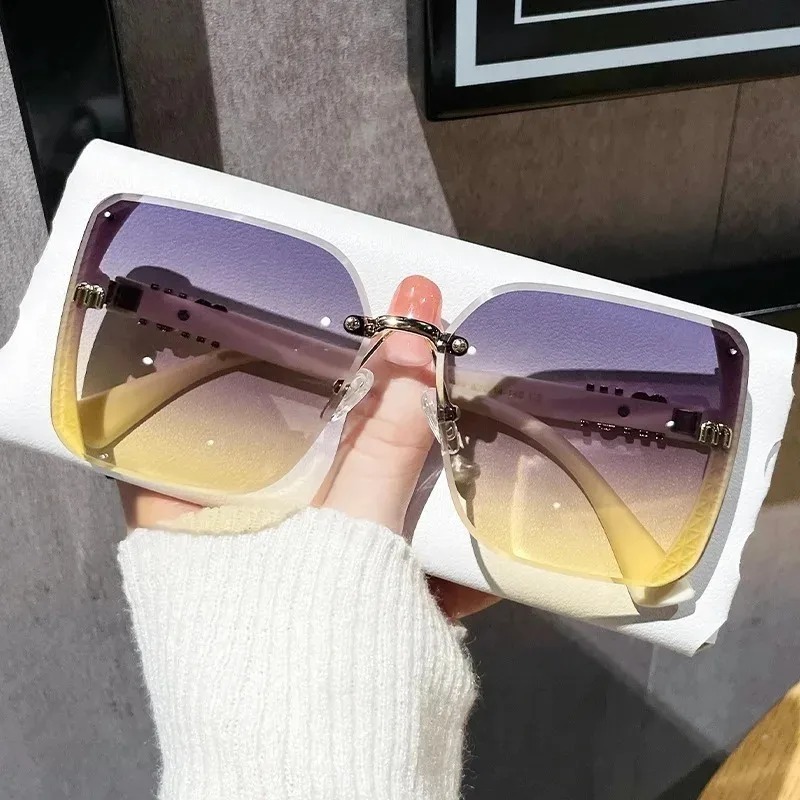 نظارات شمسية نسائية بتصميم حاف - مراجعة Designer Sunglasses وسعره